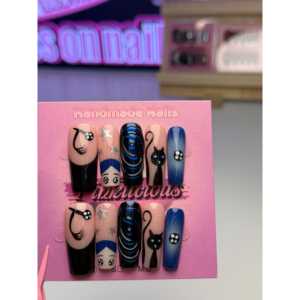 Coraline Dream - Uñas Postizas con Diseño Elegante de Coraline para Realzar las Uñas - Product Image 1
