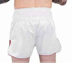 Shorts de boxe chauffants, conçus pour la résistance, aidant les combattants à se préparer et à rester prêts lors des combats. - Product Image 5