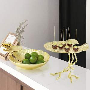 Wholesale 2-Tier Gold Plated Aluminum <b>Cake</b> Stand Pillar Shape <b>Wedding</b> Parties Decorative <b>Cake</b> Display Stand - Product Image 2