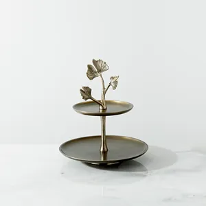 Support à gâteau de forme ronde au design antique Vaisselle de mariage et d'événements Support à dessert et collations de grande taille en Inde - Product Image 1