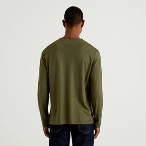 Camiseta ligera de manga larga de color sólido transpirable de secado rápido de 100% algodón para hombres - Product Image 2