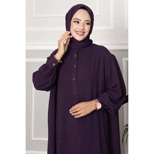Conjunto de Dos Piezas de Hijab Casual Otoñal en Satén y Chifón Color Ciruela con Diseño Largo de Medio Botón y Adornos de Cuentas - Product Image 2