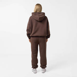 Conjunto Deportivo de Dos Piezas con Capucha para Mujer, de Lujo, para Invierno, al por Mayor, con Logotipo Personalizable, para Uso Casual y en el Gimnasio - Product Image 3