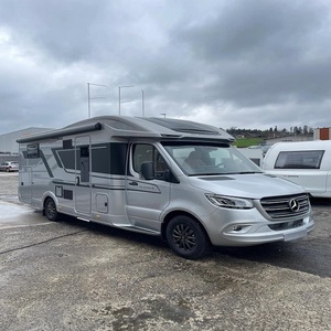 Envío Inmediato: Autocaravana Sprinter 4x4 Todoterreno, RV de Lujo para Expediciones, 170" LWB, Diésel Turbo Automático - Product Image 3