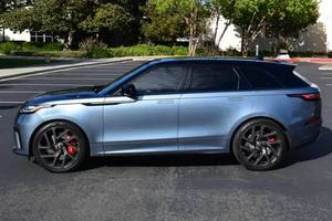 BEST-SELLER 2020 RANGE ROVER VELAR SVAUTOBIOGRAPHY DYNAMIC EDITION 550-HP SUPERCHARGED V8, 4WD, SV ULTRA METALLIC WINDWARD GREY - Product Image 4