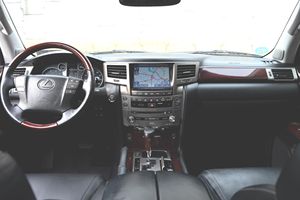 Lexus LX 570 V8 d'occasion - Product Image 3