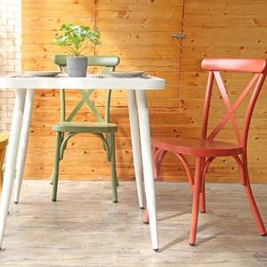 Chaises de salle à manger d'intérieur et d'extérieur en métal pour restaurant Quantité en vrac de haute qualité vintage usage unique et moderne maison hôtel restaurant - Product Image 2
