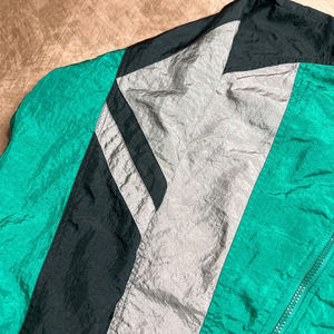 Veste coupe-vent color block effet froissé, bleu sarcelle, zippée, streetwear, pour homme, résistante à l'eau, fabriquée par un fabricant OEM. - Product Image 5