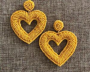 Pendientes de Flores de Margarita Hechos a Mano, Joyería de Cuentas de Semillas, Diseño de Moda - Product Image 6