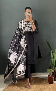 Party Wear Look Beautiful Top And Bottom Avec Dupatta - Product Image 4