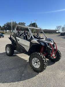 แคน-แอม มาเวอริกส์ สปอร์ต เอ็กซ์ เอ็มอาร์ 1000R ปี 2025 เกียร์อัตโนมัติ 48 โวลต์ ขับเคลื่อน 4 ล้อ เครื่องยนต์ 4 จังหวะ น้ำมันเบนซิน/ดีเซล รถเอทีวี พร้อมระบบส่งกำลังแบบเพลาขับและดิฟเฟอเรนเชียล - Product Image 3