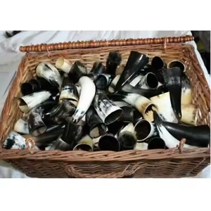 Cuerno vikingo para beber hecho a mano con cuerno natural forma natural perfecta personalizada por Artesanías de media luna - Product Image 1