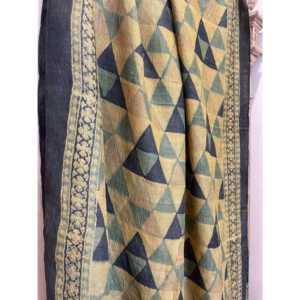 Châle en soie Tussar Ajrakh imprimé motif temple Ocre Jade, Écharpe élégante pour femme - Product Image 1