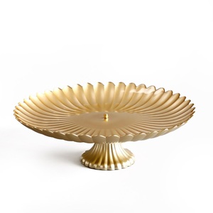 แท่นวางเค้กโลหะดีไซน์รูปใบไม้แบบเดี่ยวทำจากเงินหรูหราสำหรับวางเค้กในงานแต่งงานสำหรับตกแต่งงานปาร์ตี้ - Product Image 6