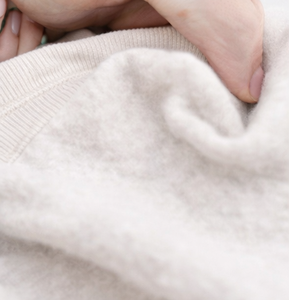 Sweat-shirt oversize pour femme à col montant |   Pull en polaire premium pour l'hiver |   Logo personnalisé avec support de conception gratuit |   Marque privée OEM - Product Image 3