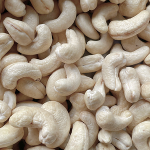 Manufacturing Raw Cashew Nuts Cashew Nuts W320 Cashew Nuts Wholesale Exported To Dubai, Middle East, Dubai, Middle East - Product Image 1