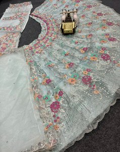 Lehenga Choli de fête fantaisie en soie Banarasi multicolore brodée spéciale fiançailles de la mariée - Product Image 6