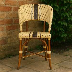 Mobilier d'extérieur en rotin moderne, minimaliste et écologique, durable pour les appartements, les salles à manger, les villas, le parc pour les chambres à coucher. - Product Image 2