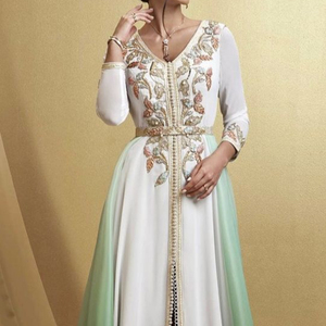Hermoso diseñador de Oriente Medio Party-Wear Caftan Dress Adornado Crystal Glass Beads Dabka Work 2023 Colección de seda Bodas - Product Image 1