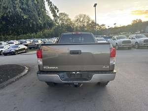 Usado 2013 Toyo-ta Tundra Grado Doble Cabina 4.6L 4WD - Product Image 6
