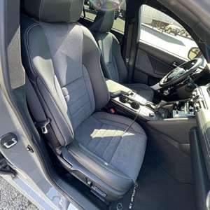IS 500 Edición 2022 Usado, Bajo Kilometraje, Transmisión Automática, Asientos de Cuero, Sin Accidentes y Listo para Enviar - Product Image 4
