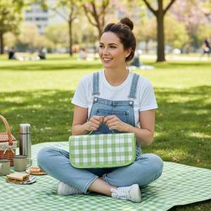 Manta de Picnic Portátil HarbourFold de Alta Calidad, Suave y Plegable, Inflable, para Campamentos y Actividades al Aire Libre - Product Image 2