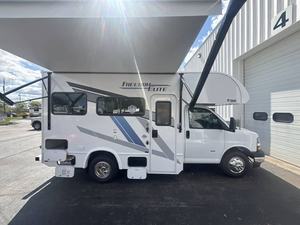 Nueva Autocaravana T-h-o-r F-r-e-e-d-o-m E-l-i-t-e 19H-E-C 2026, la Mejor Opción Disponible - Product Image 2