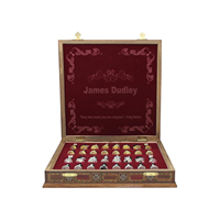 Jeu d'échecs de luxe fabriqué à la main avec planche en bois incrusté de pièces en métal doré et argenté Design de boîte-cadeau vintage par AYAANS