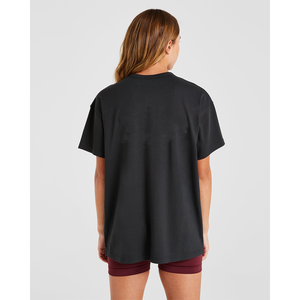 Camiseta de atletismo de verano para mujer de gran tamaño negra de alta calidad, manga corta, súper suave, ligera, diseñador, ajuste relajado, gimnasio - Product Image 6