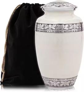 Urna Funeraria Moderna Hecha a Mano para Adultos con Alas de Ángel, Metálica, Conmemorativa, Capacidad Personalizada Disponible en Grandes Cantidades - Product Image 1