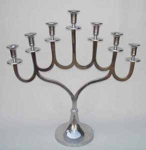 Candelabro de Menorah judía de aluminio de primera calidad para centro de mesa, candelabros de lujo modernos polacos brillantes para Decoración - Product Image 2