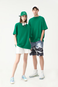 Verano recomendado alta calidad sólido 100% hombres y mujeres pueden ser venta al por mayor y logotipo personalizado bordado impresión camiseta para hombres - Product Image 3