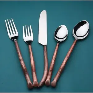 Ensemble de couverts de luxe en acier inoxydable poignée en laiton antique fini poli miroir parfait mariages et restaurants ensembles de couverts - Product Image 2