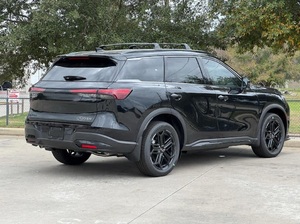 Nouveau QX60s SPORT 2026 – SUV Familial de Taille Moyenne 2.0T Turbo, Boîte Automatique 9 Vitesses, Transmission Intégrale, 7 Places, Essence - Product Image 3