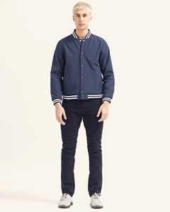 La última y elegante chaqueta universitaria de lana con logotipo personalizado para hombres Tipo de cierre Bolsillos con botones Letterman Baseball Bomber Varsity Jacket - Product Image 3