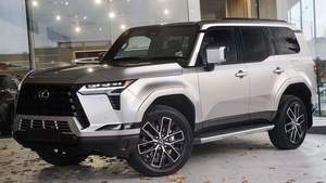 CLEAN 2024 L e x u s GX GX550 Luxe 3.5L SUV 4X4 Conduite à droite - Product Image 4