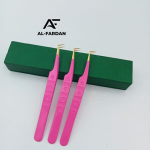 Pinzas de extensión de pestañas de 90 grados con estampado de corazón, acero inoxidable sólido con punta dorada y logotipo láser - Product Image 1