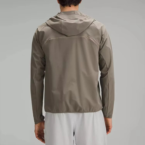 Custom Regular Fit 100% Poliéster impermeable Deportes al aire libre Cremallera completa Correr Chaqueta de entrenamiento para los hombres - Product Image 2