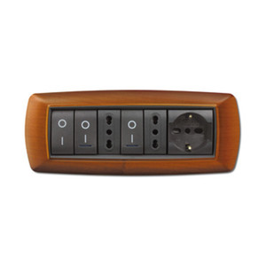 Placca Life Mod. Living Plastica Legno Chiaro 7 Posti - Product Image 1