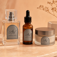 Étiquettes personnalisées en titane pour flacons de parfum, forme arquée, logo sur mesure, monogramme en écriture cursive, autocollant en aluminium gravé