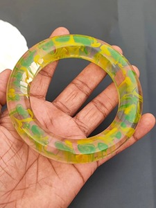 กำไลเรซินทำมือคุณภาพสูงพร้อมดอกไม้อัดสำหรับฤดูใบไม้ผลิและธรรมชาติที่ได้แรงบันดาลใจจากแฟชั่นที่ถูกที่สุดโดย aaliyan impex - Product Image 6