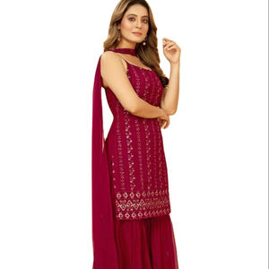 Meilleur salwar kameez brodé multicolore avec travail de séquence sur toute la surface pour femmes, idéal pour divers événements, fêtes d'anniversaire, tenues de mariage - Product Image 1