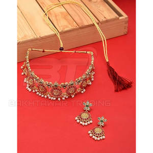 ชุดเครื่องประดับแฟชั่นสำหรับผู้หญิง สร้อยคอและต่างหู ดีไซน์ใหม่ สำหรับงานปาร์ตี้ - Product Image 2