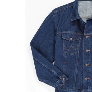 Chaqueta vaquera lavada oscura personalizable para hombre con botón de cobre de ajuste tradicional, perfecta para marcas y venta al por menor - Product Image 3