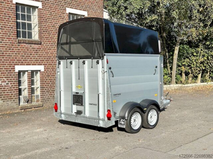 Remolque de madera para caballos, remolque de aluminio para caballos con ventanas, remolque americano para caballos, remolque para transporte de caballos en venta - Product Image 3