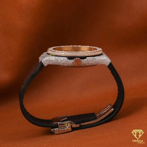 Montre indienne en cuir noir avec diamant de laboratoire Montre au design élégant pour femme disponible à un prix abordable - Product Image 5