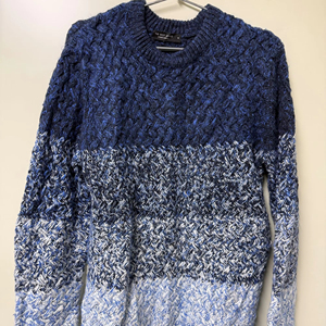 เสื้อผ้ามือสอง: เสื้อสเวตเตอร์ผู้ชาย - Product Image 1