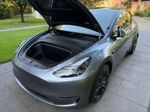 Usado Clean 2025 Tesl-A model y Performance Sport Utility 4D - Product Image 2
