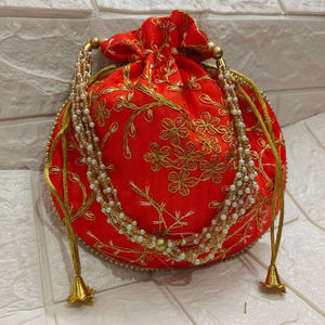 Bolsos de Potli bordados hechos a mano indios, regalos de devolución de recuerdos de boda, bolsos de mano de diseñador, bolso con cordón, estilo Rajasthani Batwa - Product Image 3