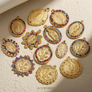 Amuletos Católicos Adornados con Joyas |   Medallas Religiosas Cristianas de la Virgen María en Acero Inoxidable con Baño de Oro PVD de 18K y Circonitas, Resistentes al Agua y al Deslustre - Product Image 2